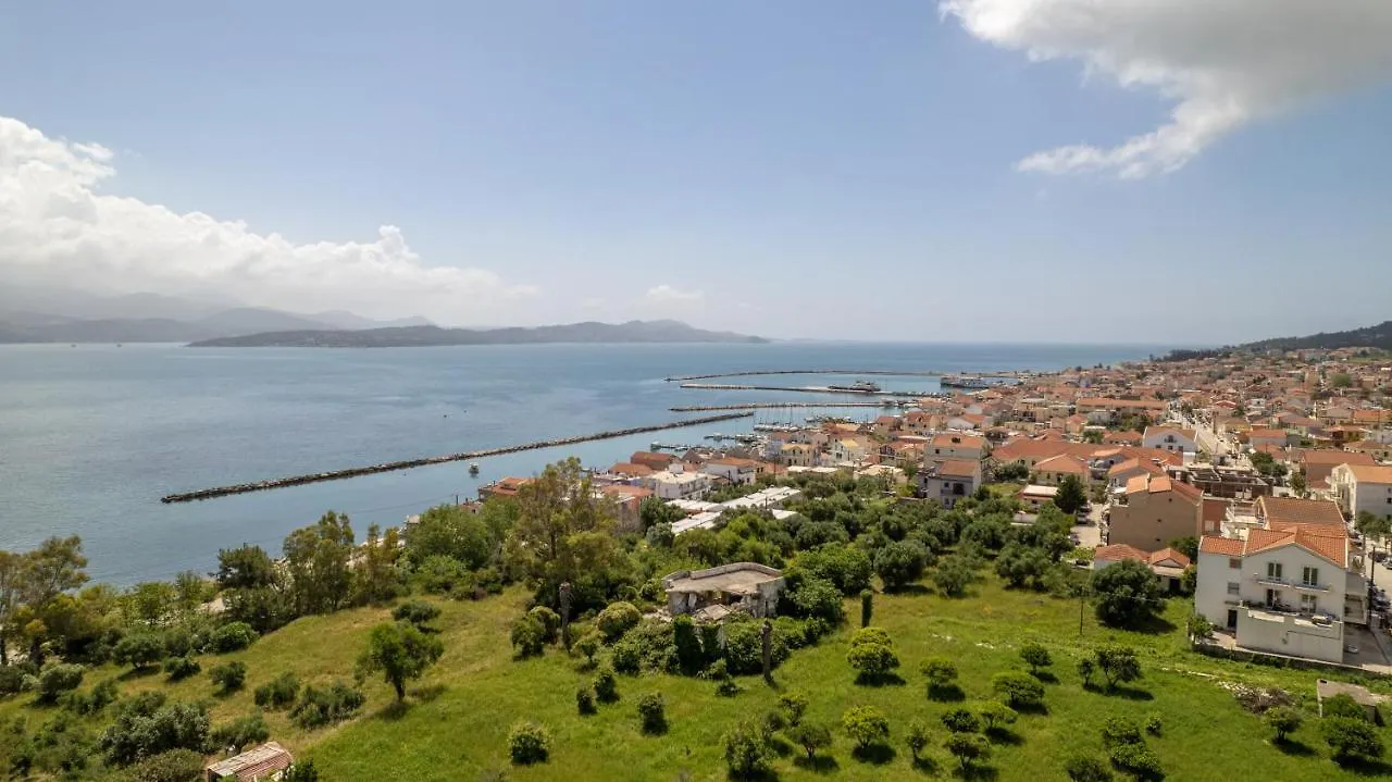Your Destination Lixouri 0*,  Grecia